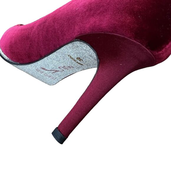 Rene Caovilla Velvet Strass Crystal Point-Toe Pump Women's Red Heel Size 5.5 - Picture 12 of 17